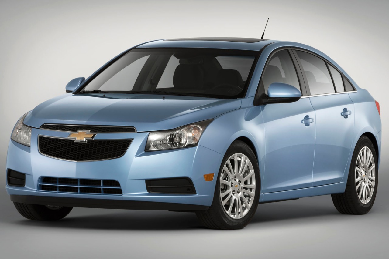 Chevrolet Cruze Owners Manual: Safety Belt Extender Chevrolet Cruze Owners Manual: Safety Belt Extender